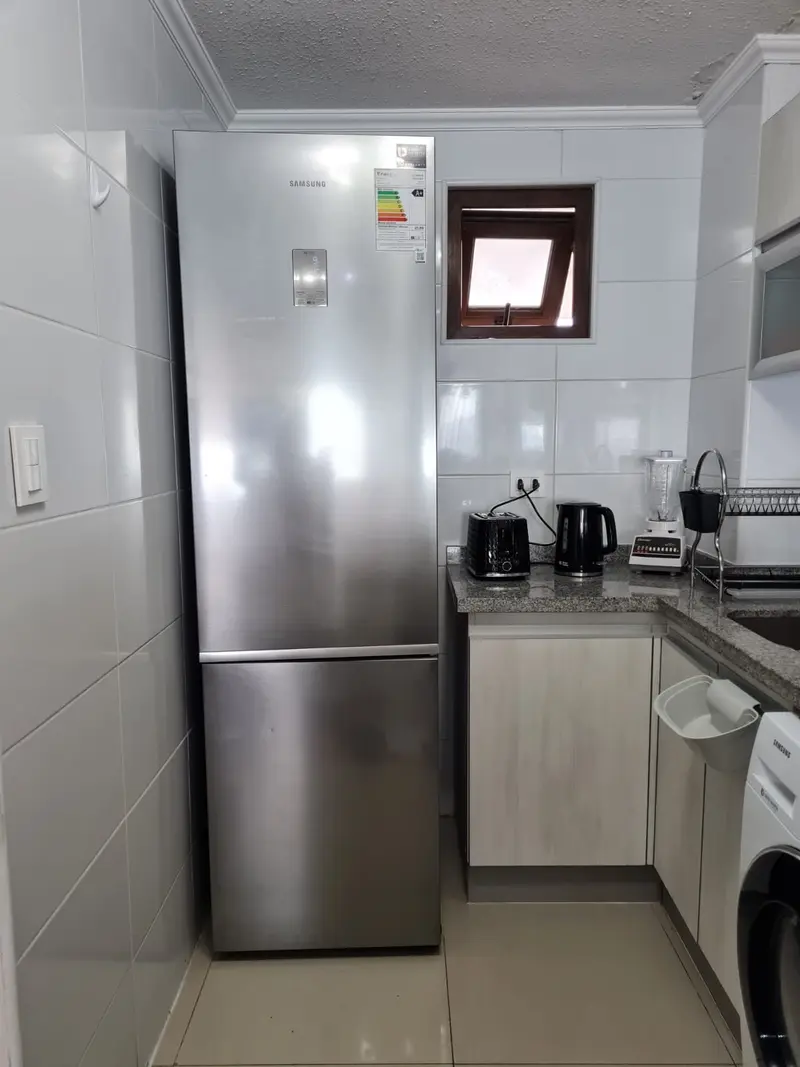 Refrigerador Samsung Inverter y pequeños electrodomésticos